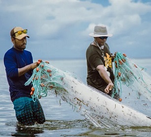 Walmart chooses Pacific Island Tuna for its in-house brand. Credit - Chewey Lin/courtesy The Nature Conservancy Walmart chooses Pacific Island Tuna for its in-house brand. Credit - Chewey Lin/courtesy The Nature Conservancy