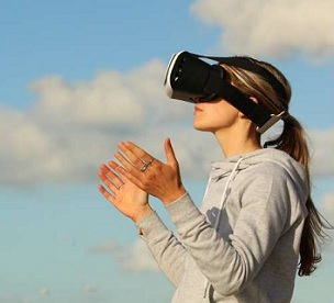 Virtual reality may help us develop empathy for oceans and marine life. Credit - CC0 Public Domain Virtual reality may help us develop empathy for oceans and marine life. Credit - CC0 Public Domain