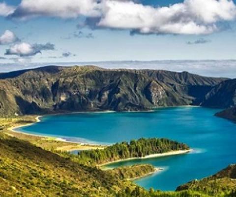 Lifting the clouds on land clearing and biodiversity loss. Credit: Pixabay/CC0 Public Domain