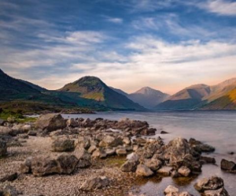 Protect habitat 'stepping stones' to help species cope with climate change. Credit: Joe Hayhurst/CC BY 2.0