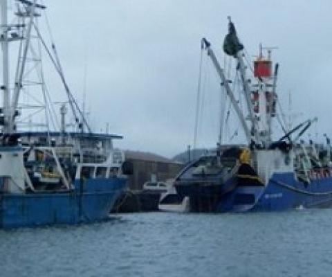Tuna purse seine vessels (Credit USCG Press CC BY 2.0)