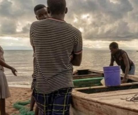 fisherman by the shores of lake Malawi, Malawi. source - IUCN