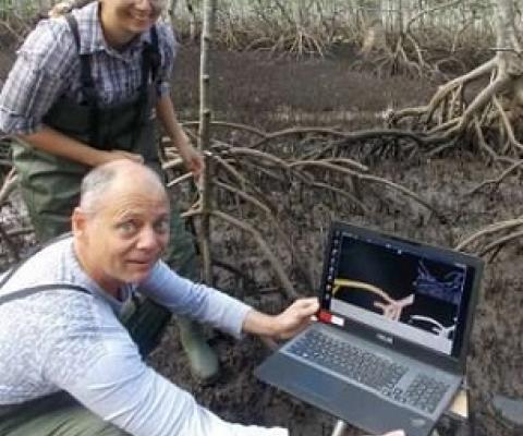 Australian Rivers Institute’s Dr Jan Warnken and HDR student Ms Shafagh Kamal. Credit - www.phys.org